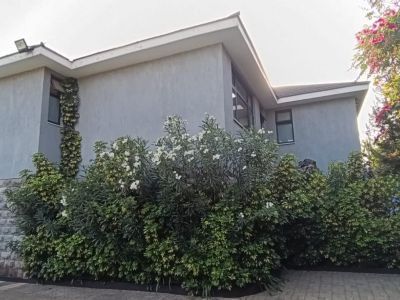 Spacious 3-Bedroom All-Ensuite Townhouse 